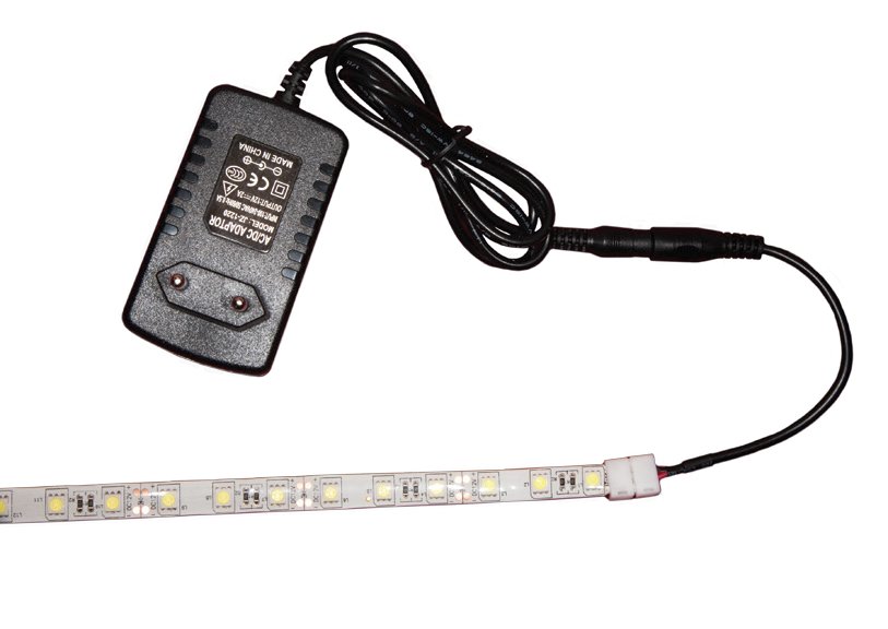 3. Tira LED de12v con adaptador corriente solderless y fuente de alimentación.