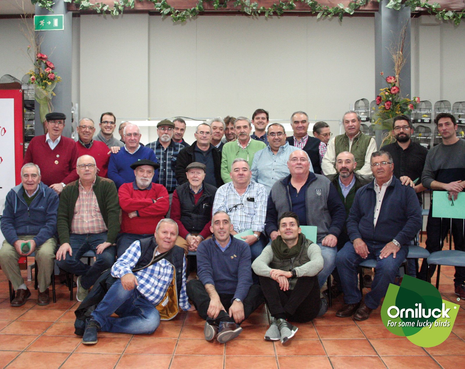 Abajo. Algunos de los asistentes y el ganador de esta edición. Fotos. Francisco León